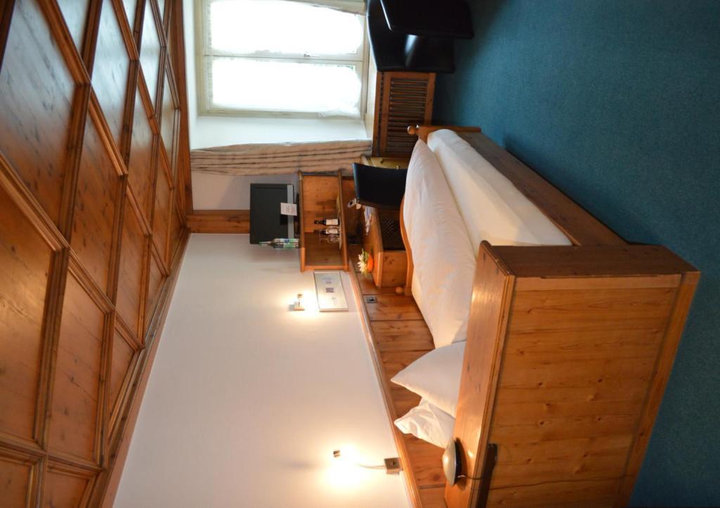 Hotel Zum Kreuz Арау Стая снимка
