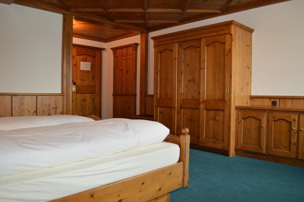 Hotel Zum Kreuz Арау Стая снимка